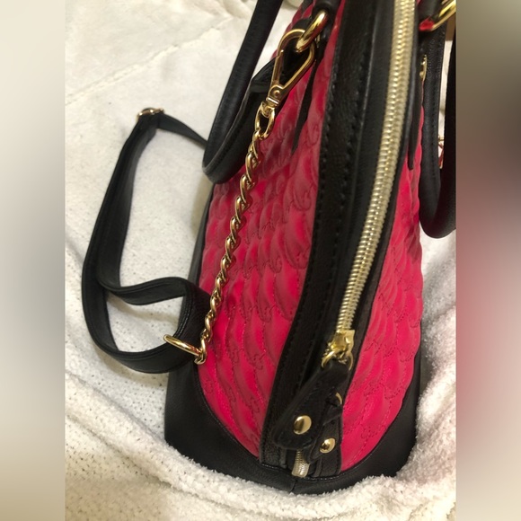 Betsy Johnson Crossbody - Picture 3 of 11